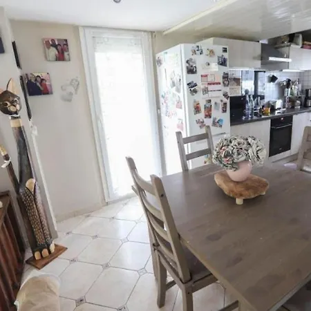 Charle De Gaule Appartement *